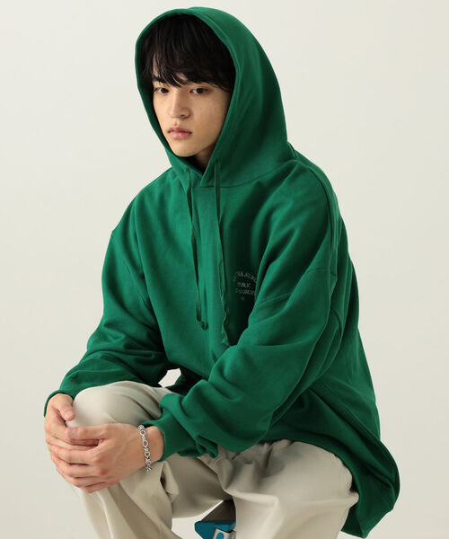 BeAMS DOT（ビームスドット）の「【WEB限定】BeAMS DOT / アーチ刺繍 パーカー（スウェット・メンズ・グレー/グリーン・MEDIUM/LARGE）」の7枚目の写真