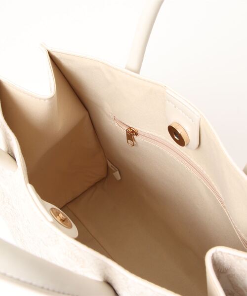 koe（コエ）の「型押しペイズリー柄トートバッグ（トートバッグ・レディース・ネイビー/ブラウン/アイボリー・FREE）」の17枚目の写真