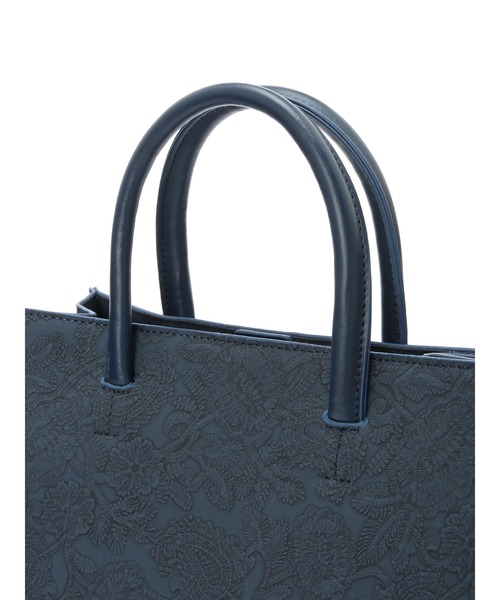 koe（コエ）の「型押しペイズリー柄トートバッグ（トートバッグ・レディース・ネイビー/ブラウン/アイボリー・FREE）」の6枚目の写真