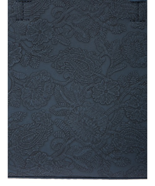 koe（コエ）の「型押しペイズリー柄トートバッグ（トートバッグ・レディース・ネイビー/ブラウン/アイボリー・FREE）」の7枚目の写真