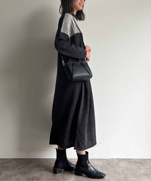 Chez toi(シェトワ)の「ブロッキングハイネックニットソーワンピース(ワンピース・レディース・ライトグレー/チャコールグレー/ベージュ・FREE)」の5枚目の写真