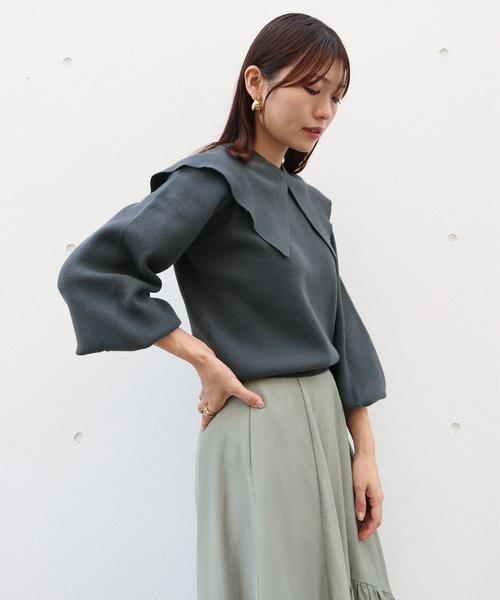 Brownie（ブラウニー）の「Brownie 襟付き総針ニットプルオーバー（ニット/セーター・レディース・グレー/ライトベージュ/ブラック/レッド/オレンジ・FREE）」の8枚目の写真