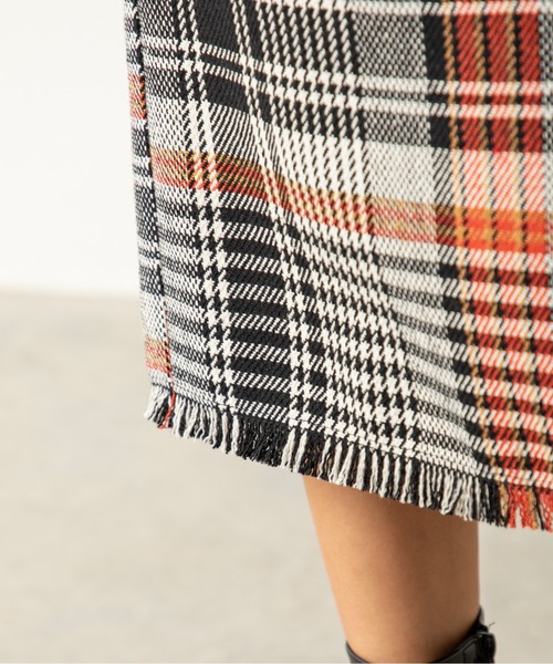 MILLION CARATS（ミリオンカラッツ）の「ツイードビッグチェックスカート（スカート・レディース・オレンジ/グリーン/ブラウン/イエロー/パープル・FREE）」の13枚目の写真