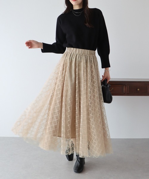 BLUEEAST（ブルーイースト）の「シアーチェックスカート（スカート・レディース・ブラック/グレー/ネイビー/ボルドー/ベージュ・MEDIUM）」の4枚目の写真