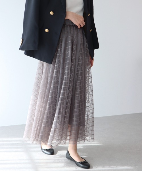 BLUEEAST（ブルーイースト）の「シアーチェックスカート（スカート・レディース・ブラック/グレー/ネイビー/ボルドー/ベージュ・MEDIUM）」の3枚目の写真