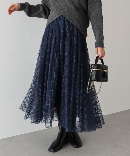 BLUEEAST（ブルーイースト）の「シアーチェックスカート（スカート・レディース・ブラック/グレー/ネイビー/ボルドー/ベージュ・MEDIUM）」の10枚目の写真