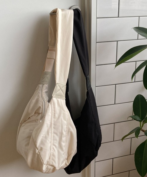 Crisp（クリスプ）の「ショルダーバッグ（ショルダーバッグ・レディース・ブラック・FREE）」の8枚目の写真