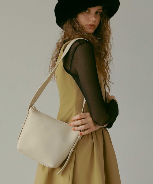 セール】Zip shoulderbag / ジップ ショルダーバッグ