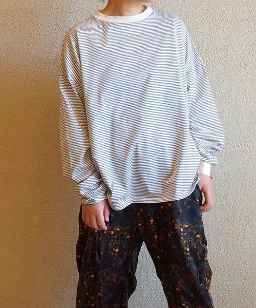 JOURNAL STANDARD LUXE（ジャーナルスタンダード　ラックス）の「クリアボーダー クルーネック-Big-プルオーバー（Tシャツ/カットソー・レディース・ブラック/レッド/ブルー・FREE）」の7枚目の写真