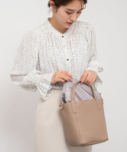 NOLLEY’S(ノーリーズ)の「レザートートバッグ(トートバッグ・レディース・ブルー/シルバー/ベージュ・FREE)」の8枚目の写真