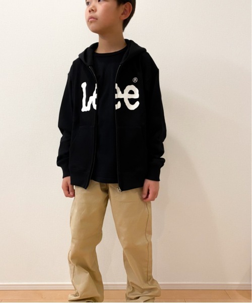 Lee（リー）の「Lee/リー キッズ　30/10裏毛ロゴ入りZIPパーカー（パーカー・キッズ・グレー/ブラック・150/130/140）」の4枚目の写真