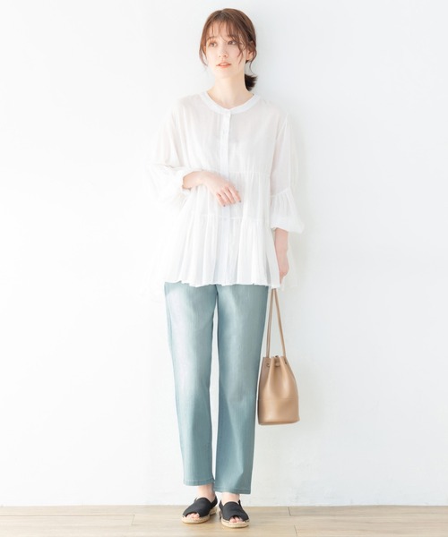 Viola e Viola(ヴィオラエヴィオラ)の「ちょうどいいゆる感、デニムパンツ(デニムパンツ・レディース・ライトブルー/ナチュラル/ダークネイビー/ネイビー・X-LARGE/MEDIUM/XX-LARGE/LARGE)」の18枚目の写真