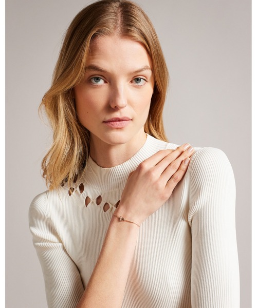 Ted Baker（テッドベーカー）の「SARSAH スパークルハート　ブレスレット（ブレスレット・レディース・ゴールド系その他・O/S）」の3枚目の写真