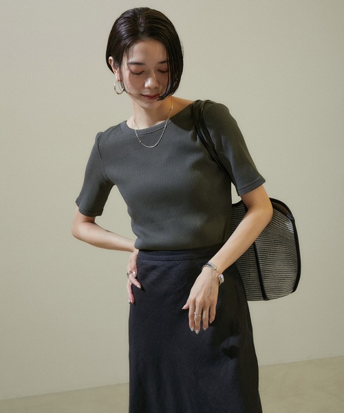 SALON adam et rope'(サロン アダム エ ロペ)の「【セットアップ対応】【2WAY】ガーメントダイハーフスリーブリブプルオーバー(Tシャツ/カットソー・レディース・オフホワイト/ブラウン/チャコールグレー/グレー系その他/ブラウン系その他3・FREE)」の9枚目の写真