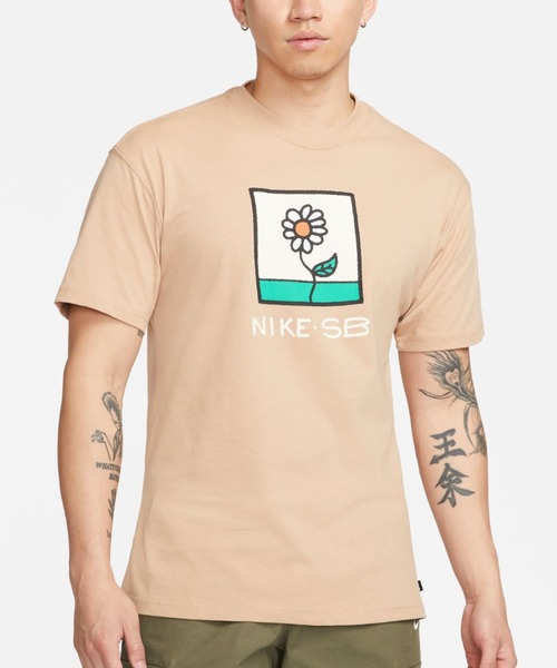 NIKE SB(ナイキエスビー)の「NIKE SB/ナイキエスビー デイジーS/S Tシャツ ブランドロゴ クルーネックTシャツ/半袖Tシャツ FB8139-100/FB8139-200/FB8139-410(Tシャツ/カットソー・メンズ・ピンク系その他/ネイビー/ホワイト・M/L/XL/2XL)」の3枚目の写真