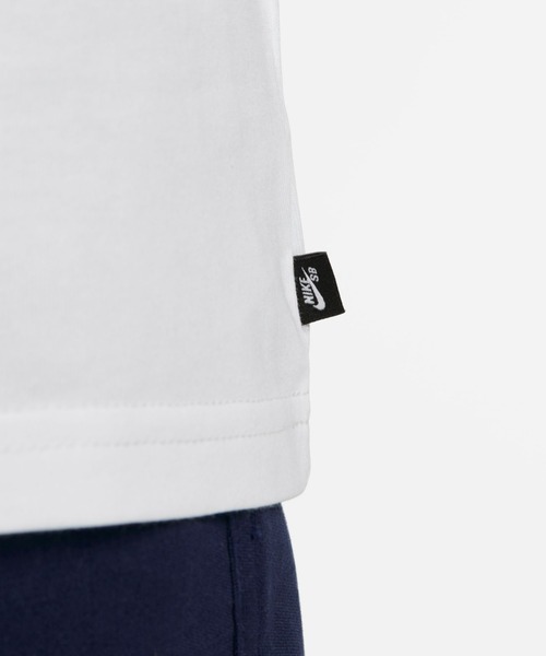 NIKE SB(ナイキエスビー)の「NIKE SB/ナイキエスビー デイジーS/S Tシャツ ブランドロゴ クルーネックTシャツ/半袖Tシャツ FB8139-100/FB8139-200/FB8139-410(Tシャツ/カットソー・メンズ・ピンク系その他/ネイビー/ホワイト・M/L/XL/2XL)」の10枚目の写真