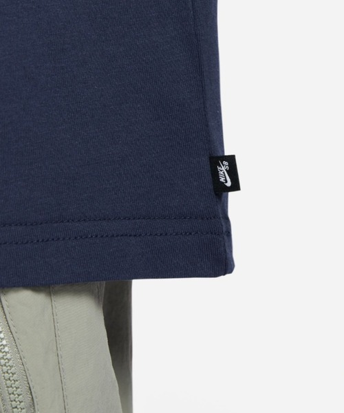 NIKE SB(ナイキエスビー)の「NIKE SB/ナイキエスビー デイジーS/S Tシャツ ブランドロゴ クルーネックTシャツ/半袖Tシャツ FB8139-100/FB8139-200/FB8139-410(Tシャツ/カットソー・メンズ・ピンク系その他/ネイビー/ホワイト・M/L/XL/2XL)」の5枚目の写真