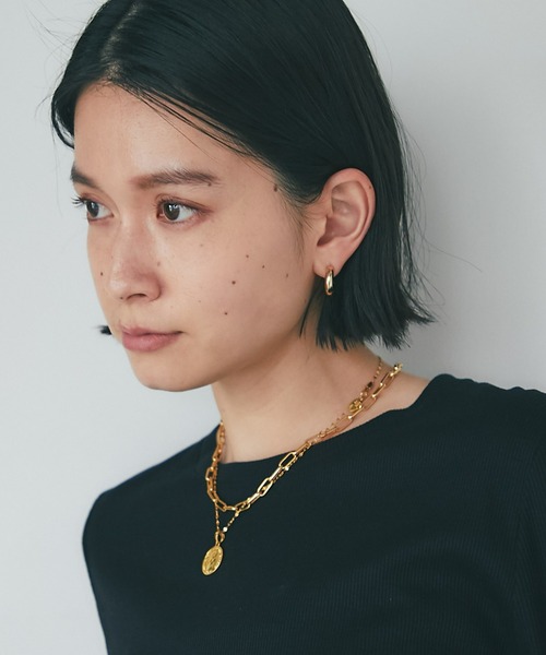 RIVE DROITE(リヴドロワ)の「シーズンレスで使える/ボリュームフープピアス(ピアス(両耳用)・レディース・シルバー/ゴールド・FREE)」の2枚目の写真