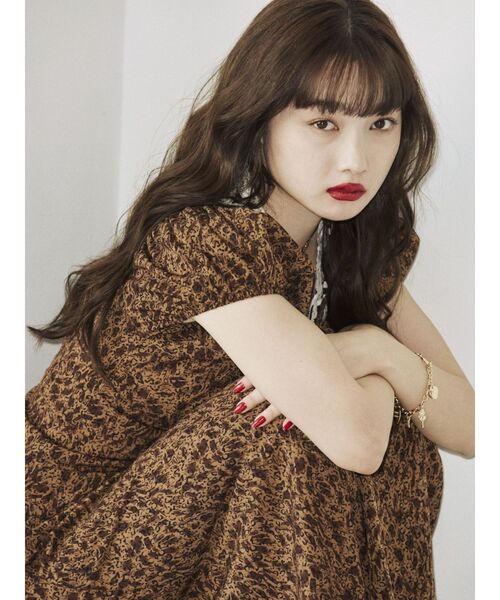 jouetie(ジュエティ)の「フレンチスリーブスリットワンピース(ワンピース・レディース・ブラック/ブラウン・MEDIUM/SMALL)」の15枚目の写真