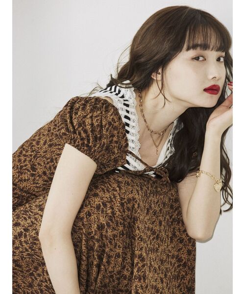 jouetie(ジュエティ)の「フレンチスリーブスリットワンピース(ワンピース・レディース・ブラック/ブラウン・MEDIUM/SMALL)」の18枚目の写真