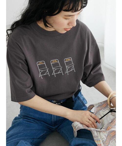 CRAFT STANDARD BOUTIQUE(クラフトスタンダードブティック)の「CHAIR TEE(Tシャツ/カットソー・レディース・チャコールグレー/アイボリー/オフホワイト・L/M/XL)」の6枚目の写真