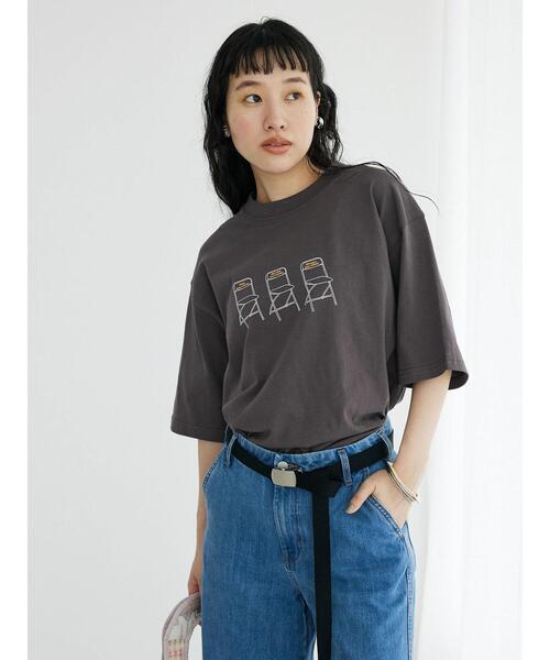 CRAFT STANDARD BOUTIQUE(クラフトスタンダードブティック)の「CHAIR TEE(Tシャツ/カットソー・レディース・チャコールグレー/アイボリー/オフホワイト・L/M/XL)」の7枚目の写真