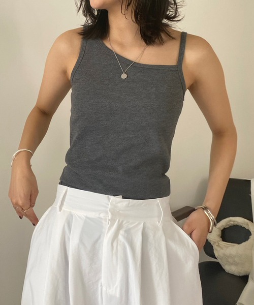 HANNE(アン)の「カップインアシンメトリータンク(Tシャツ/カットソー・レディース・ブラック/グレー/ベージュ・FREE)」の11枚目の写真