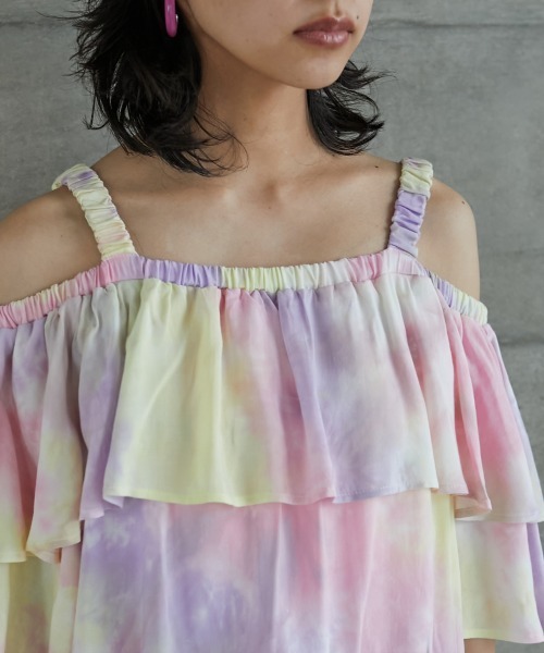 GEVS.(ジェイヴィス)の「<大きいサイズ> ムラ染プリントオフショルフリルブラウス GEVS.(シャツ/ブラウス・レディース・ブルー系/パープル系・4L/LL/5L/L/3L)」の16枚目の写真