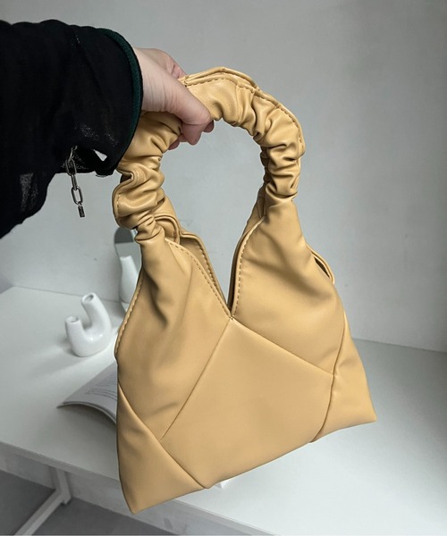 prose verse(プロズヴェール)の「ギャザーハンドル2wayショルダーBAG(ハンドバッグ・レディース・イエロー/ブラック/アイボリー・フリ-)」の11枚目の写真