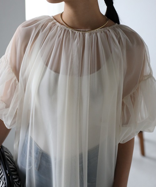 r.（アールドット）の「チュールレイヤード パフスリーブギャザーブラウス（シャツ/ブラウス・レディース・ブラック/アイボリー/チャコールグレー/グレー・FREE）」の13枚目の写真