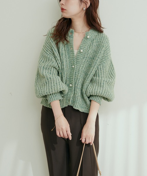 natural couture(ナチュラルクチュール)の「MIX片畦パール釦カーディガン(カーディガン/ボレロ・レディース・ブルー/グレイッシュベージュ/ピンク/チャコール/グリーン・FREE)」の13枚目の写真