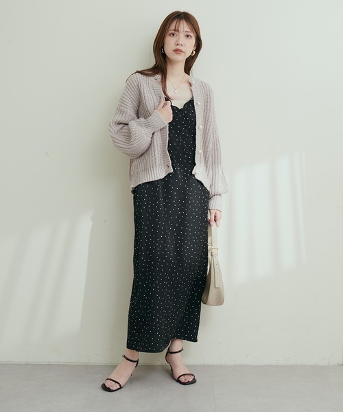 natural couture(ナチュラルクチュール)の「MIX片畦パール釦カーディガン(カーディガン/ボレロ・レディース・ブルー/グレイッシュベージュ/ピンク/チャコール/グリーン・FREE)」の19枚目の写真