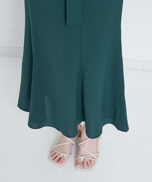 A de a.v.v（アードアー・ヴェ・ヴェ）の「ラッフルリボンマーメイドスカート（スカート・レディース・グリーン/サンドベージュ/ブラック・36/38）」の20枚目の写真