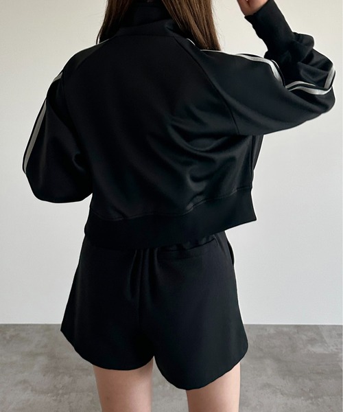apres jour mignon(アプレジュールミニョン)の「ショート丈トラックジャケット【ZOZOTOWN限定アイテム】(ジャージ・レディース・グレー/ブラック/ブルー・フリー/X-LARGE)」の5枚目の写真