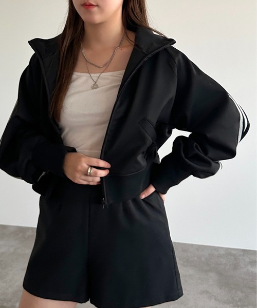 apres jour mignon(アプレジュールミニョン)の「ショート丈トラックジャケット【ZOZOTOWN限定アイテム】(ジャージ・レディース・グレー/ブラック/ブルー・フリー/X-LARGE)」の12枚目の写真