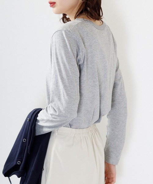 FUNALIVE（ファンアライブ）の「PAGE ONE コットン天竺長袖Ｔシャツ（Tシャツ/カットソー・レディース・オフホワイト/バーガンディー/ブラック/杢グレー/カーキ・L/LL/M）」の18枚目の写真