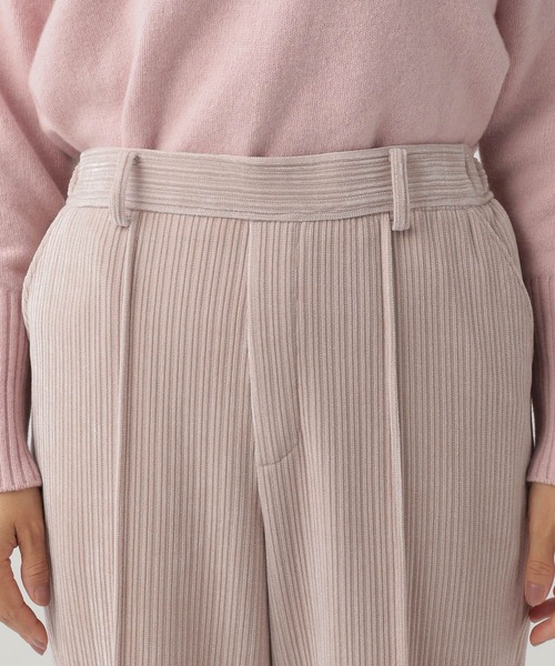 Elura(エルーラ)の「コーデュロイストレートパンツ(その他パンツ・レディース・ブラウン系その他/グレイッシュベージュ・SMALL/LARGE/MEDIUM)」の11枚目の写真