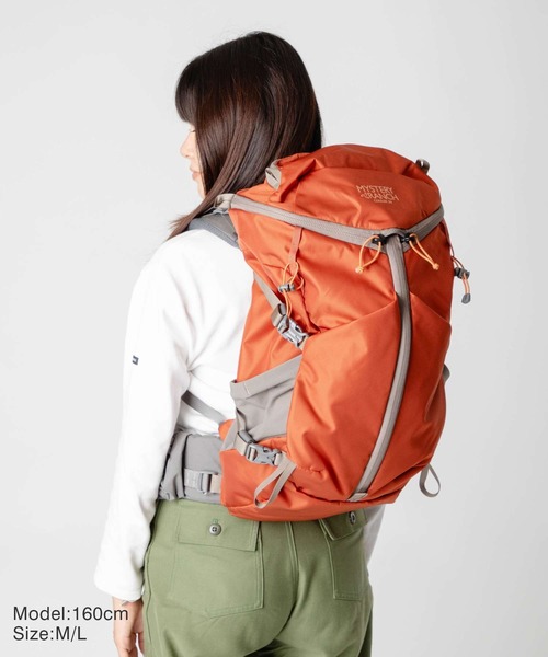 MYSTERY RANCH(ミステリーランチ)の「MYSTERY RANCH COULEE 30 WOMENS ミステリーランチ クーリー 30 リュック(バックパック/リュック・レディース・サーモンピンク/グレー系1・XS/S/M/L)」の8枚目の写真