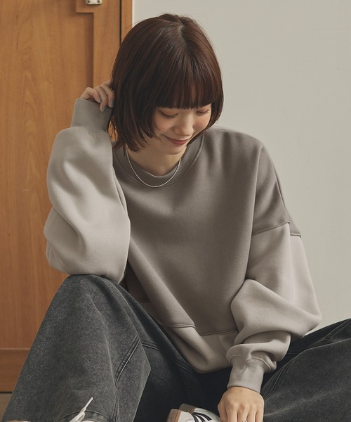 MONO-MART(モノマート)の「バイカラーパイピング ルーズスウェットプルオーバー(スウェット・メンズ・ブラック/ライトグレー/ネイビー/グレイッシュブルー・L/M)」の3枚目の写真