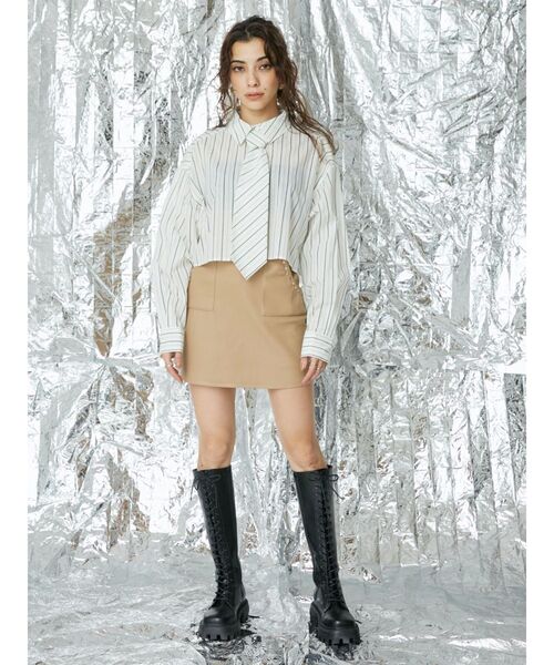 EVRIS（エヴリス）の「ネクタイデザインクロップドシャツ（シャツ/ブラウス・レディース・グリーン/ホワイト・FREE）」の4枚目の写真