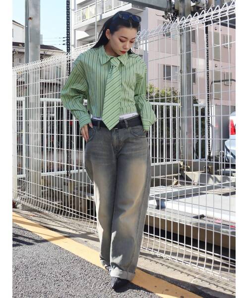 EVRIS（エヴリス）の「ネクタイデザインクロップドシャツ（シャツ/ブラウス・レディース・グリーン/ホワイト・FREE）」の12枚目の写真