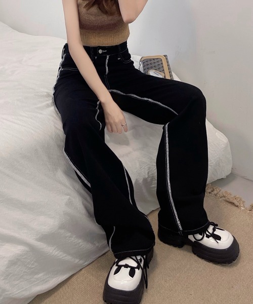 by muni:r(バイ ムニール)の「ラインステッチセミワイドパンツ(その他パンツ・レディース・ブラック/ホワイト・MEDIUM/SMALL)」の9枚目の写真