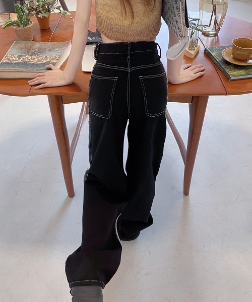 by muni:r(バイ ムニール)の「ラインステッチセミワイドパンツ(その他パンツ・レディース・ブラック/ホワイト・MEDIUM/SMALL)」の10枚目の写真