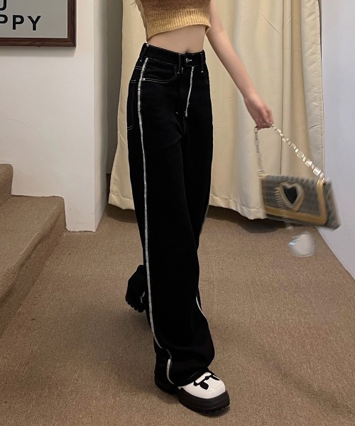 by muni:r(バイ ムニール)の「ラインステッチセミワイドパンツ(その他パンツ・レディース・ブラック/ホワイト・MEDIUM/SMALL)」の12枚目の写真