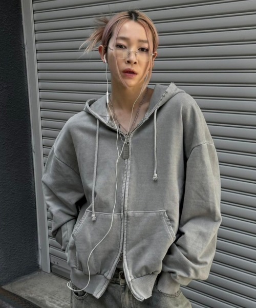 Chikashitsu +（チカシツプラス）の「【Chikashitsu +】square eyeglasses / 【チカシツプラス】スクエアアイグラスメガネ（メガネ・メンズ・シルバー・ONE SIZE）」の5枚目の写真