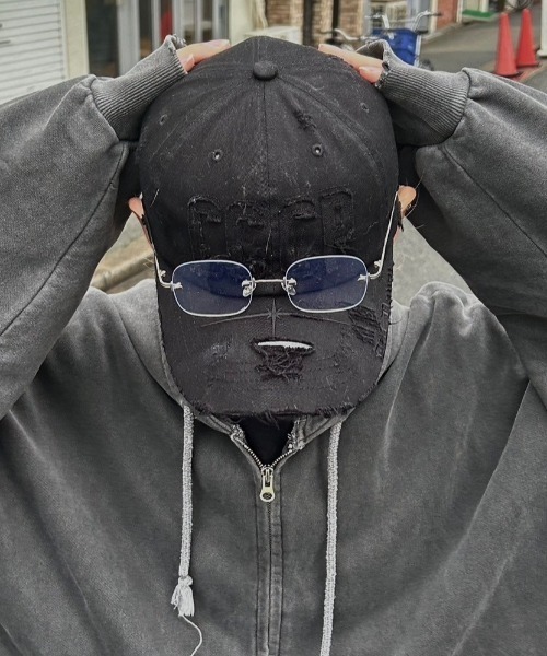 Chikashitsu +（チカシツプラス）の「【Chikashitsu +】square eyeglasses / 【チカシツプラス】スクエアアイグラスメガネ（メガネ・メンズ・シルバー・ONE SIZE）」の19枚目の写真