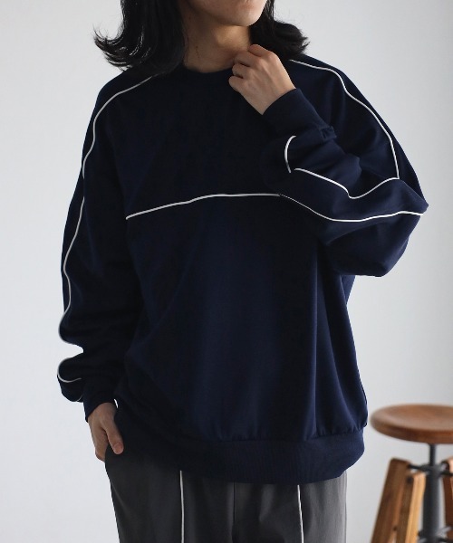 CREARE -LINO-(クレアーレリノ)の「<ユニセックス>ダンボール オーバーサイズ ライン トラック プロオーバー(スウェット・メンズ・ブラック/オフホワイト/ネイビー・M/L)」の3枚目の写真