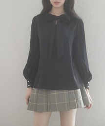 後首元リボンデザイン長袖ブラウス