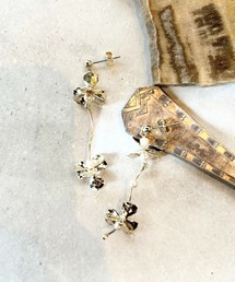 amplis（アンプリス）の「フリルフラワーパールピアス/may（ピアス（両耳用））」