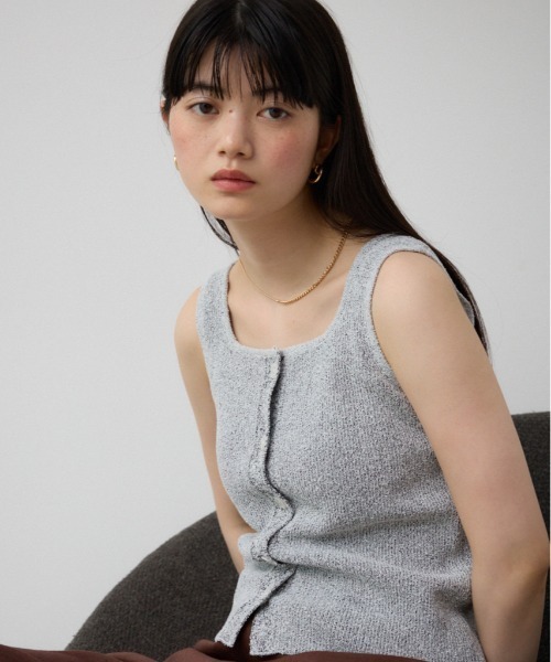 AZUL by moussy（アズールバイマウジー）の「パイルニットタンク（タンクトップ・レディース・ブラック/グリーン/ベージュ・FREE）」の2枚目の写真